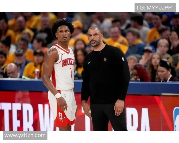 2004年NBA季后赛回顾马刺与火箭的激烈对决与精彩瞬间分析